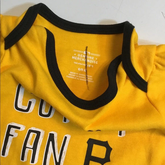 New Pittsburg Pirates Onesees. Size 6-9 months. - Picture 4 of 6